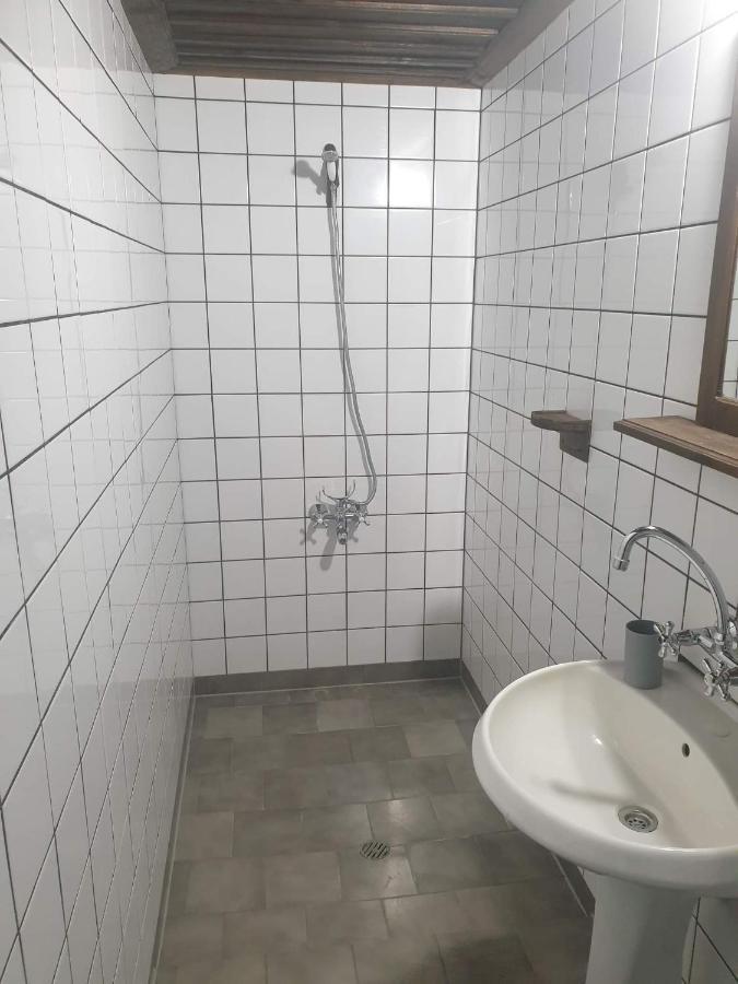 Къща За Гости Близнаците Leshten Bagian luar foto